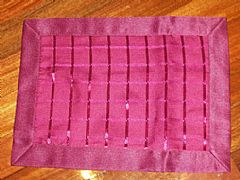 SPECIAL LATTICE TABLE RUNNER BURGUNDY RED 35 CM X 120 CM NEW